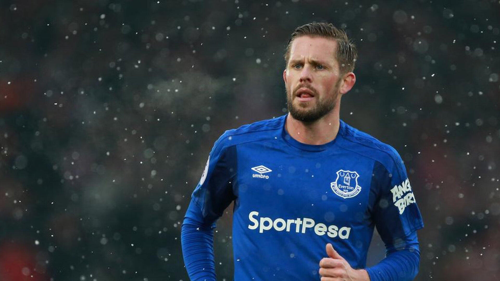 突尼斯希望替补后卫登场后表现不稳，突尼斯市